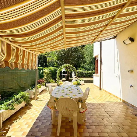 Lejlighed Wh - Trilocale Con Giardino E Posto Auto